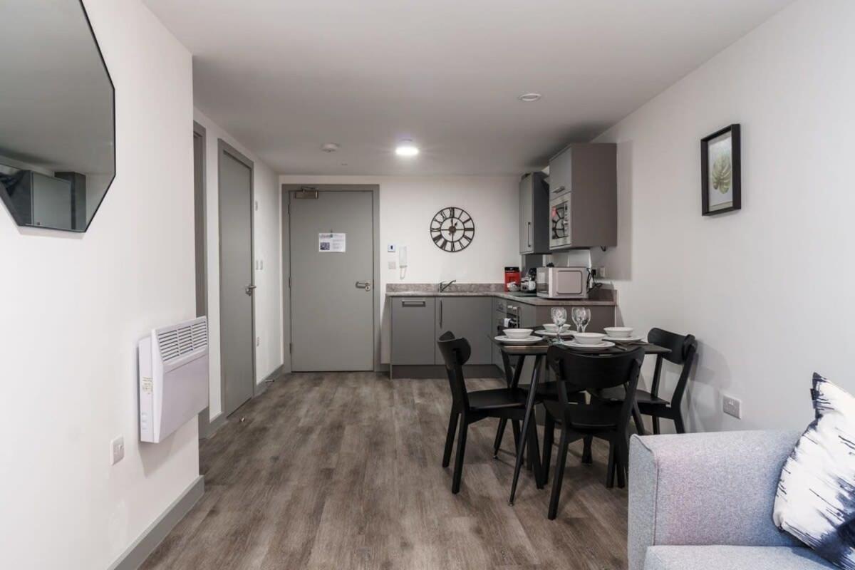 Contemporary 1 Bed Apartment In Liverpool Centre Eksteriør billede