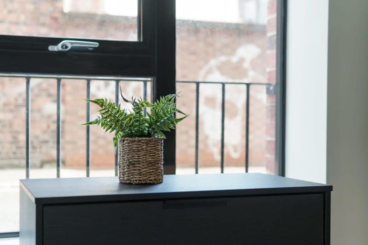 Contemporary 1 Bed Apartment In Liverpool Centre Eksteriør billede